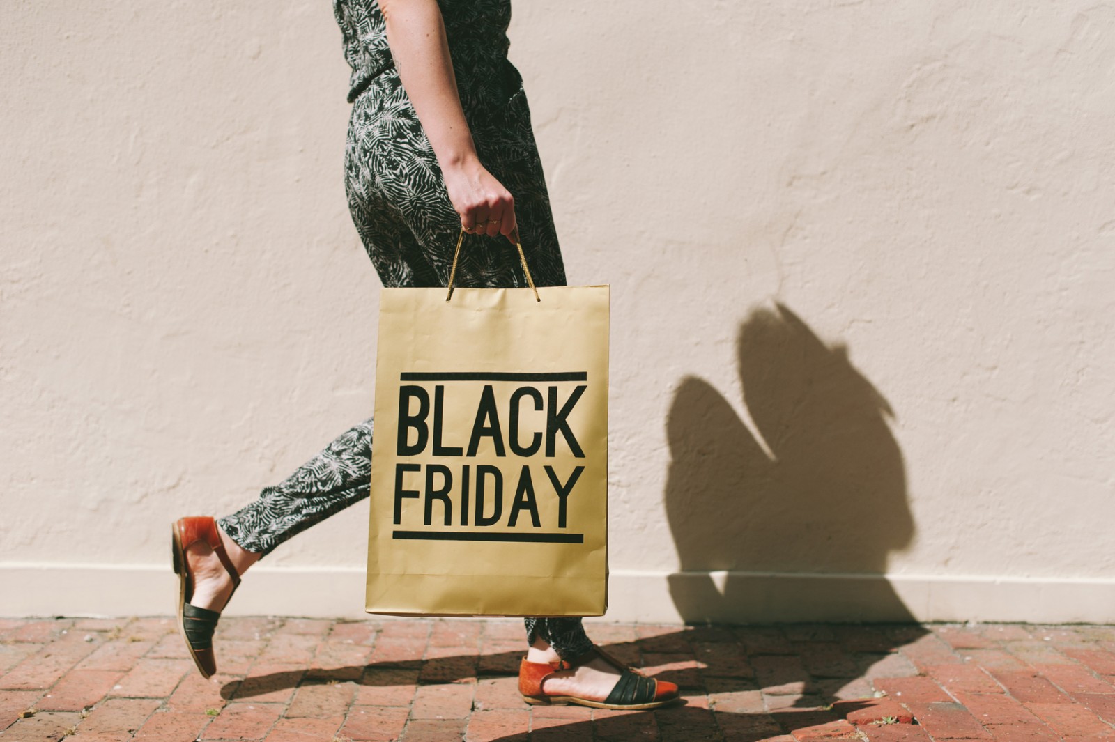 24 Awesome Black Friday Email Examples & Campaigns [Updated] Campaign
