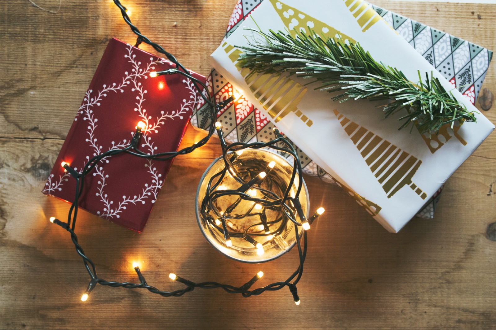 75 Holiday Email Subject Lines to Light Up Inboxes This Christmas Season