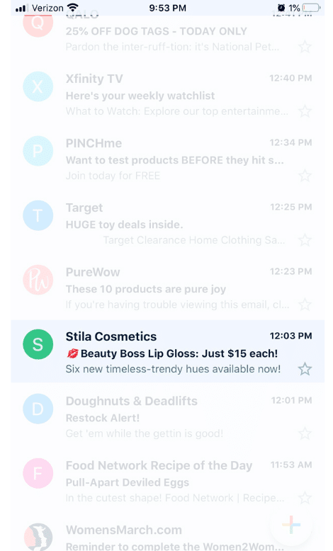  Stila Cosmetics Uses Emojis in Pre-Header